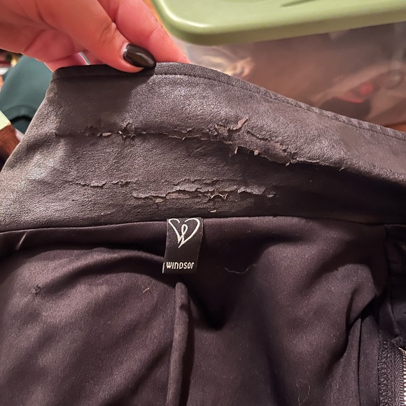 Windsor Leather Jacket - Picture 4 of 10